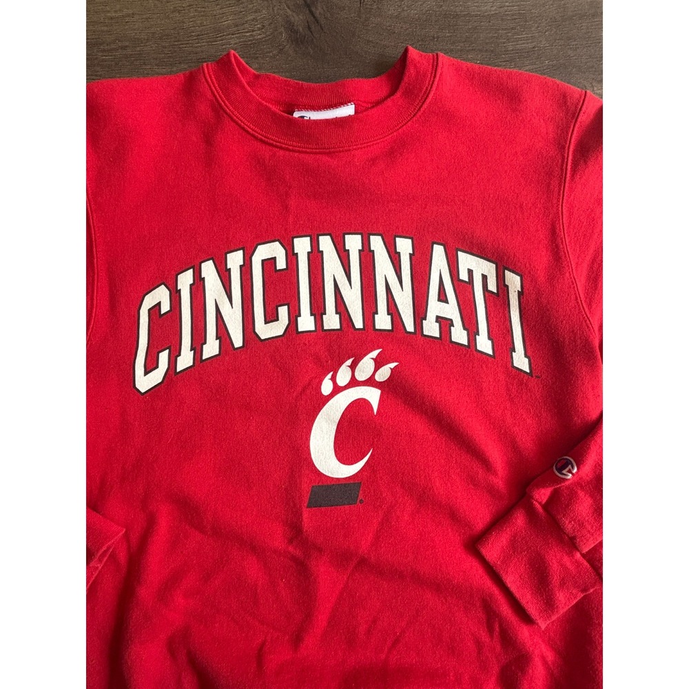 Champion Cincinnati Bearcats Crewneck Sweatshirt Red XS NCAA Collegiate Pullover - Picture 2 of 8
